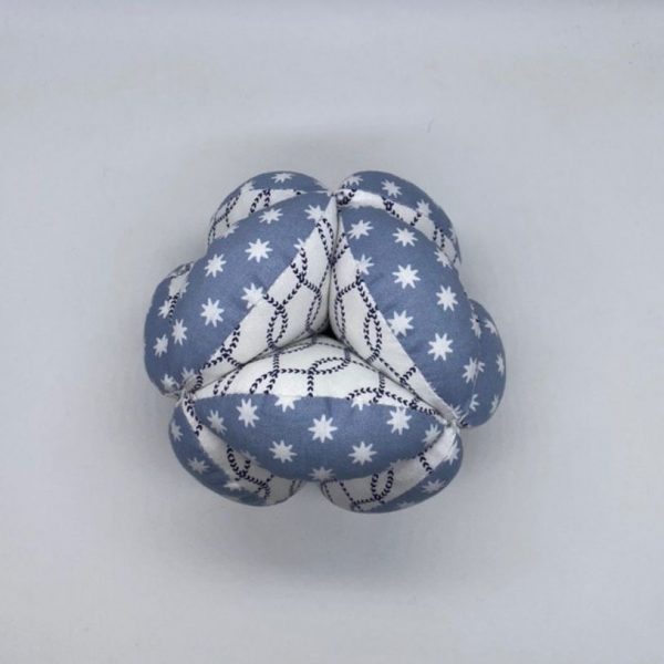 Мячик Такане серо-голубой со звездами и орнаментом