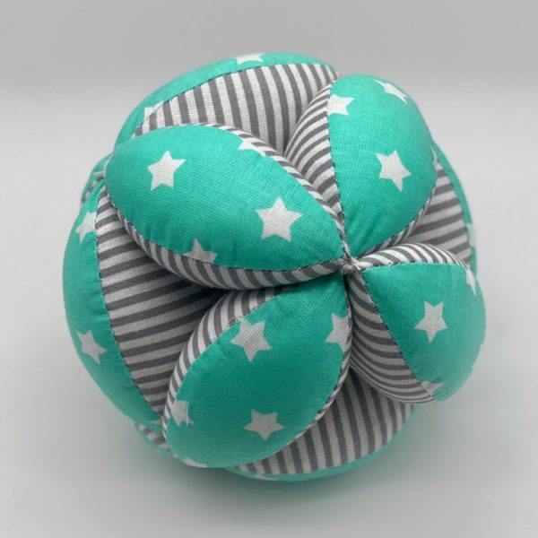 Мячик Такане зеленый с серыми полосками